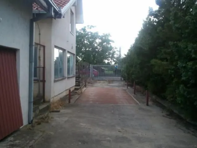 Rent, office space, 3500m², Bečmen, Surčin