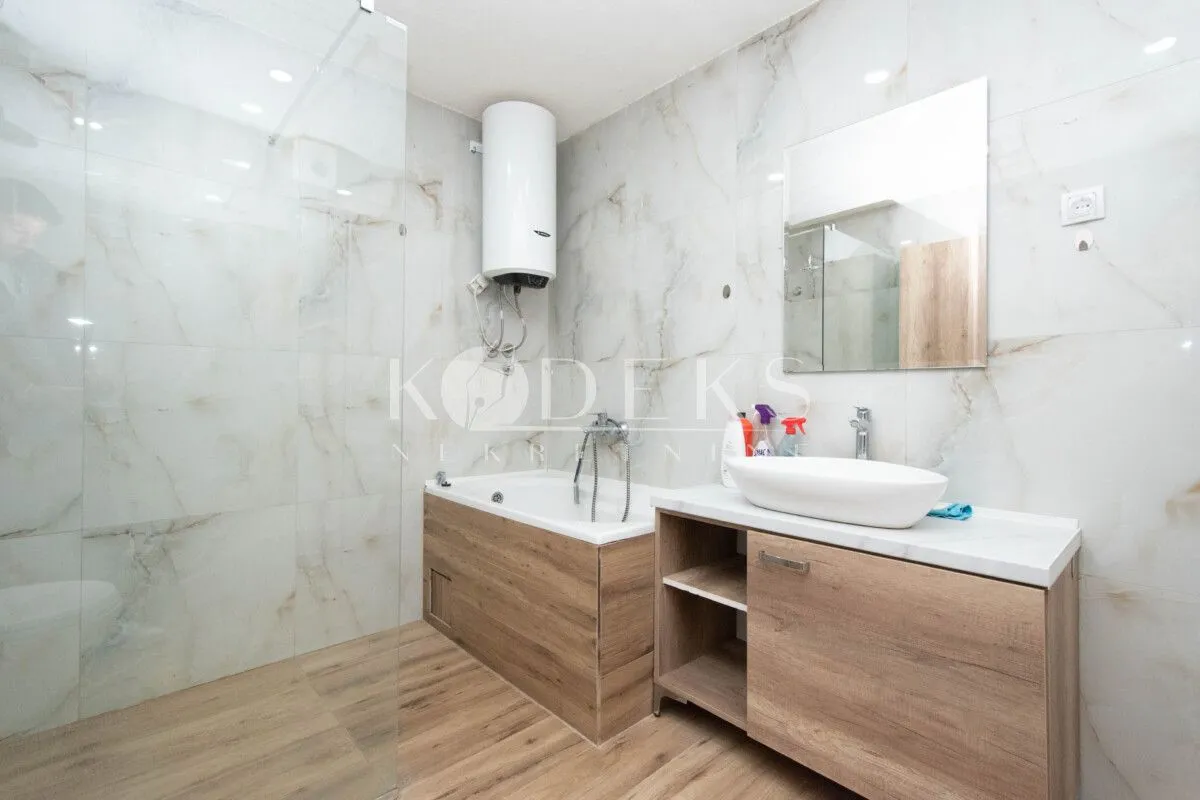 Rent, two bedroom apartment, 79m², Stari Aerodrom, Podgorica