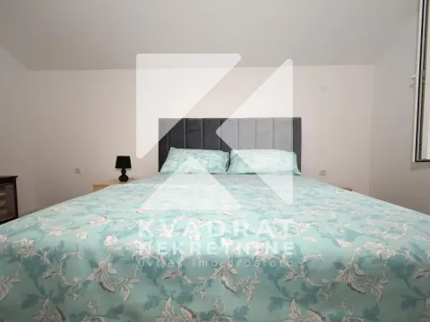 Izdavanje, trosoban stan, 100m², Zelenika, Podgorica - image 10