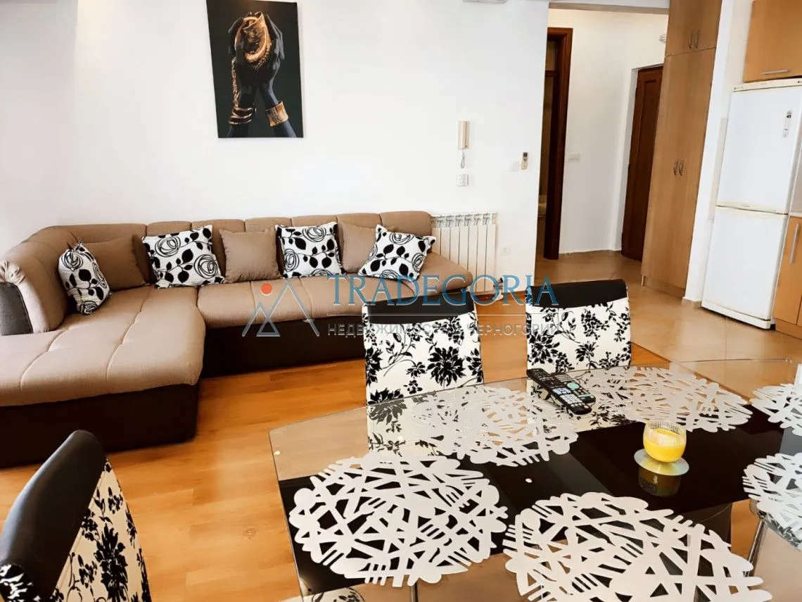 Prodaja, jednosoban stan, 63m², Dobra Voda, Bar