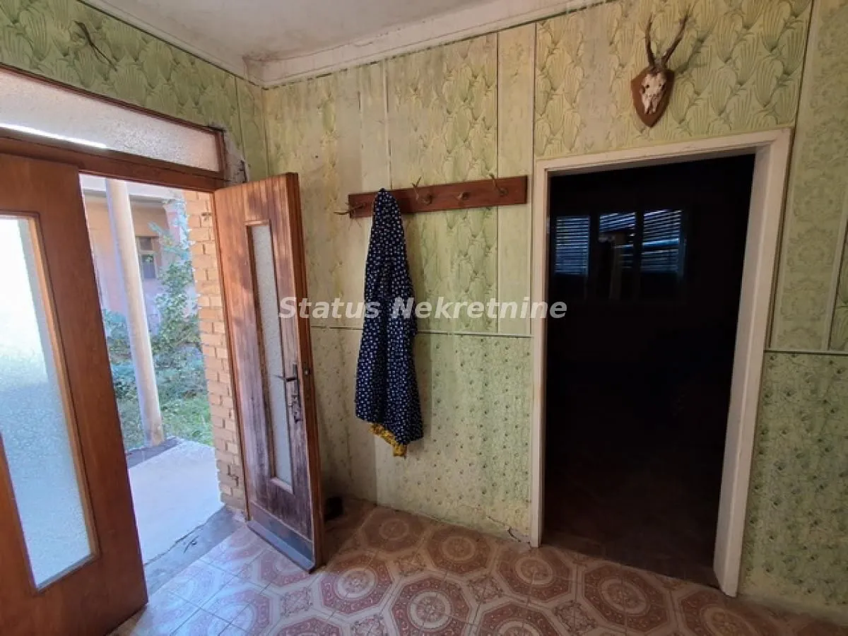 Prodaja, kuća, 250m², Novi Sad, Srbija