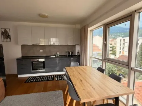 Prodaja, trosoban stan, 65m², Budva, Crna Gora