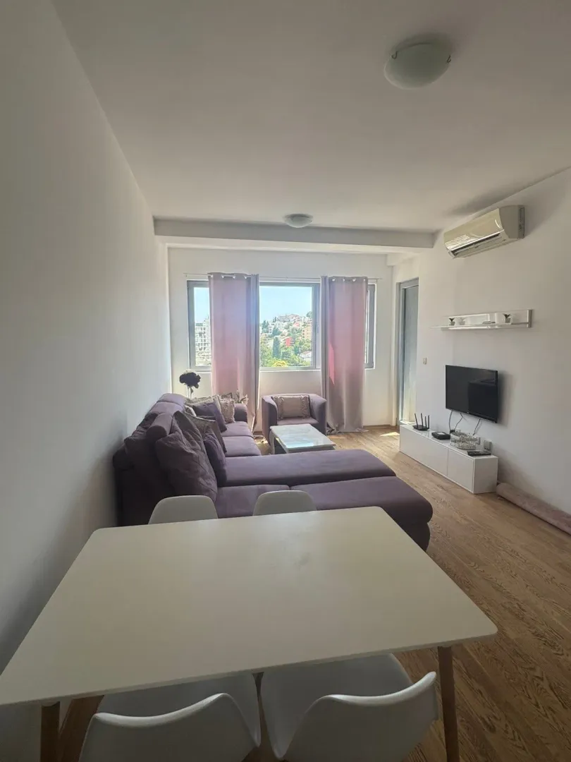 Rent, two bedroom apartment, 60m², Centar, Budva