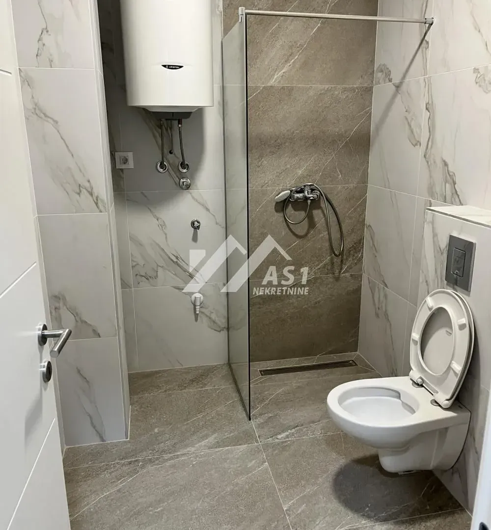Izdavanje, dvosoban stan, 48m², Telep, Novi Sad Sve Podlokacije