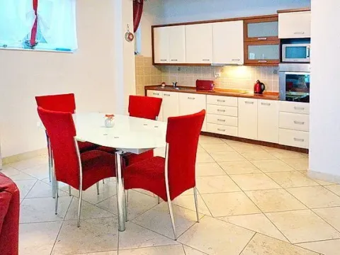 Sale, apartment, 141m², Stoliv, Kotor - image 13