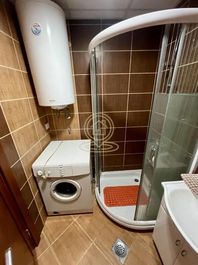 Prodaja, jednosoban stan, 40m², Centar, Vrnjačka Banja