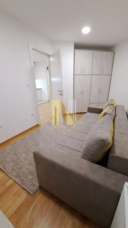 Izdavanje, dvosoban stan, 46m², Novo naselje, Novi Sad