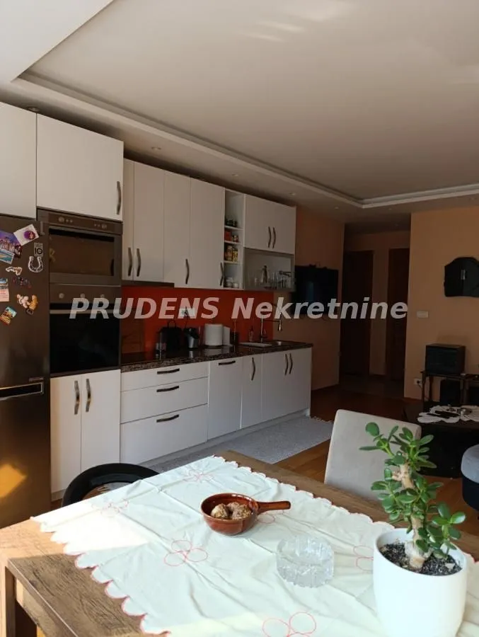 Prodaja, dvosoban stan, 62m², Savski Venac, Beograd