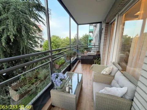Sale, three bedroom apartment, 87m², Savski Venac, Beograd - image 7