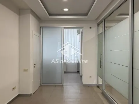 Izdavanje, stan, 223m², Kalenić Pijaca, Vračar Sve Podlokacije - image 20