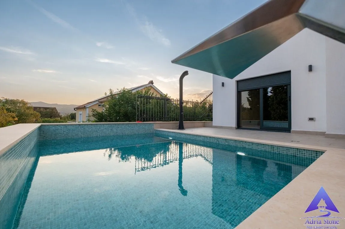 Rent, house, 180m², Podgorica, Crna Gora