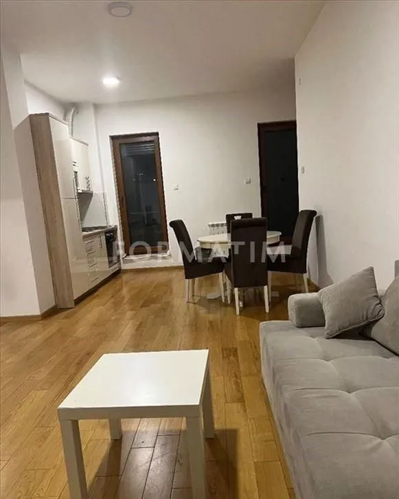 Izdavanje, dvosoban stan, 37m², Bulbulder, Zvezdara Sve Podlokacije