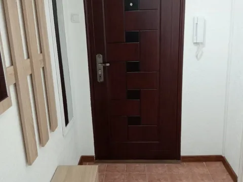 Izdavanje, dvosoban stan, 36m², Sajmište, Novi Sad - image 10