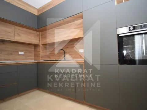 Izdavanje, dvosoban stan, 76m², New City, Podgorica - image 6