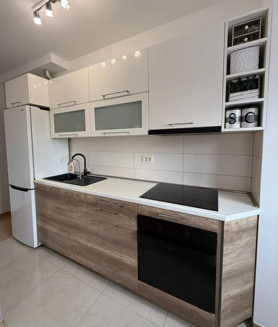 Prodaja, četvorosoban stan, 72m², Podgorica, Crna Gora