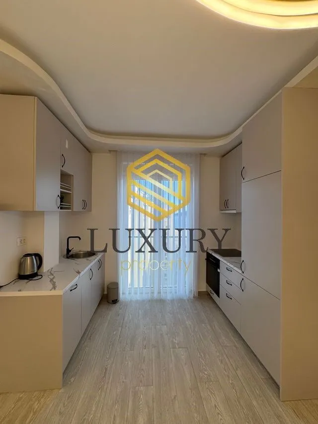 Prodaja, dvosoban stan, 74m², Bečići, Budva