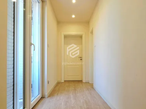 Izdavanje, trosoban stan, 120m², Konik, Podgorica - image 12