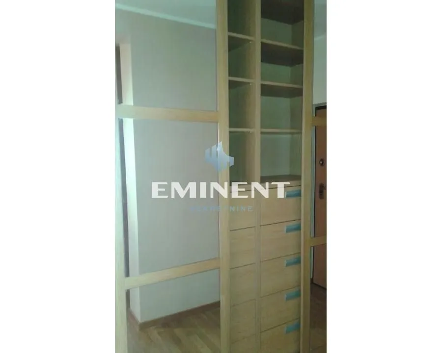 Izdavanje, četvorosoban stan, 115m², Lisičji Potok, Beograd