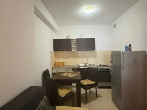 Izdavanje, garsonjera, 39m2, Budva Izdavanje, garsonjera, 39m2, Budva