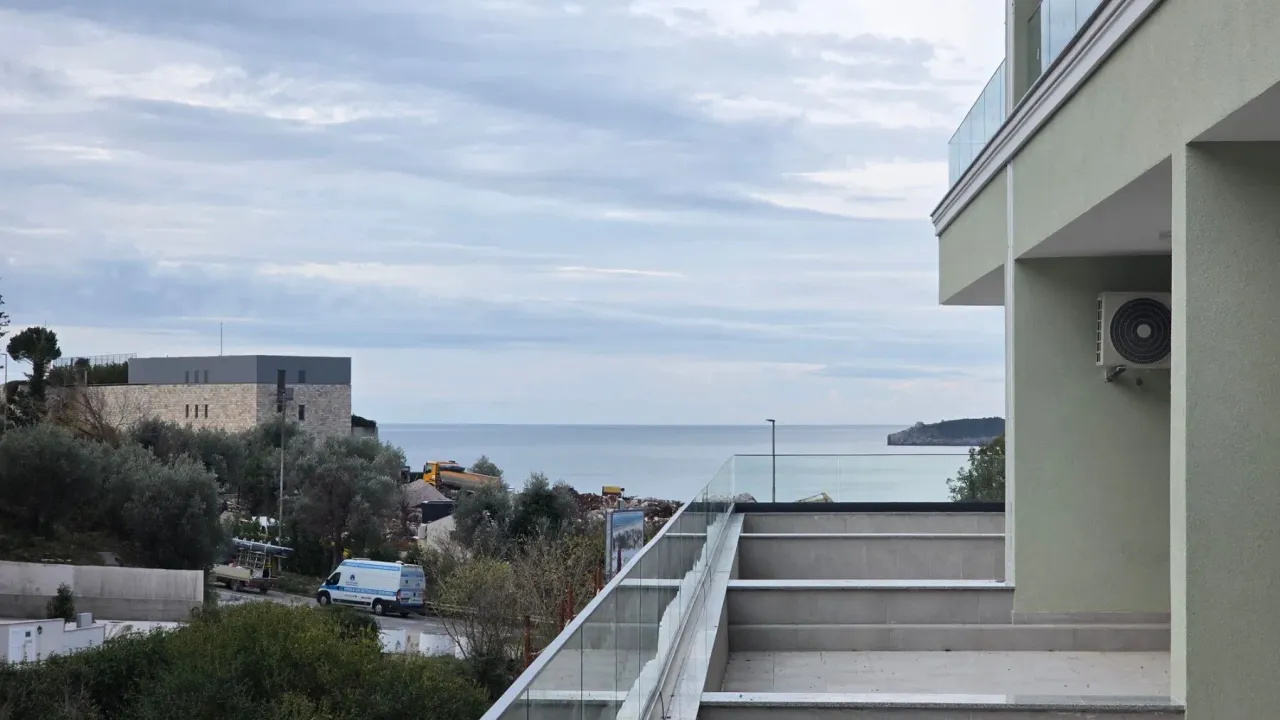 Prodaja, garsonjera, 33m², Kamenovo, Budva