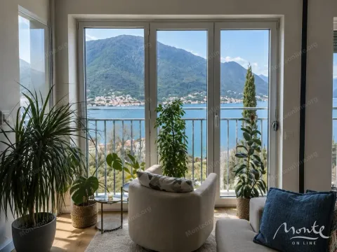 Prodaja, trosoban stan, 75m², Dobrota, Kotor - image 1