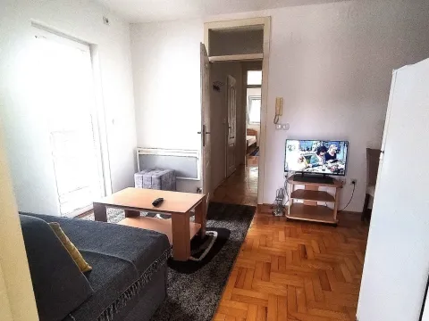 Stan in Kanarevo Brdo