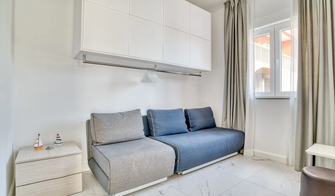 Sale, two bedroom apartment, 60m², Petrovac, Budva