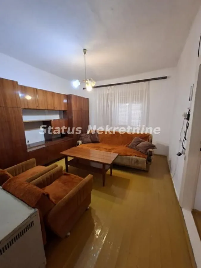 Prodaja, kuća, 257m², Mali Idjoš, Srbija