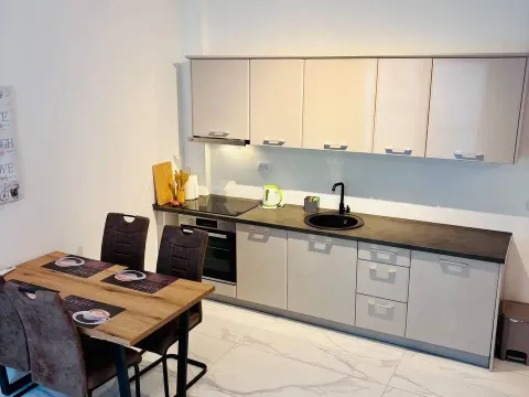 Prodaja, jednosoban stan, 42m², Rafailovići, Budva - image 8