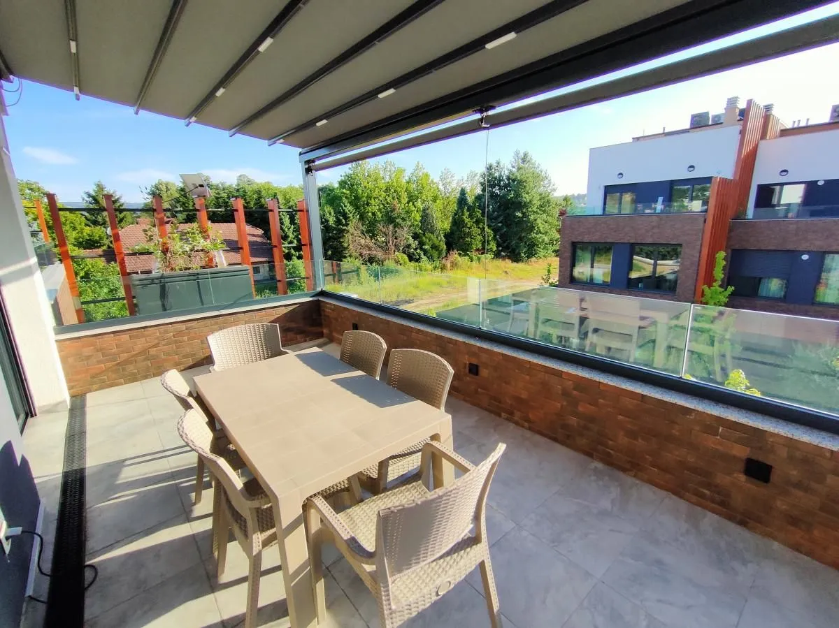 Izdavanje, kuća, 230m², Sremska Kamenica, Petrovaradin