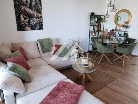 Rent, three bedroom apartment, 105m², Alibegovac, Petrovaradin