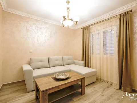 Prodaja, kuća, 204m², Herceg Novi, Crna Gora - image 11