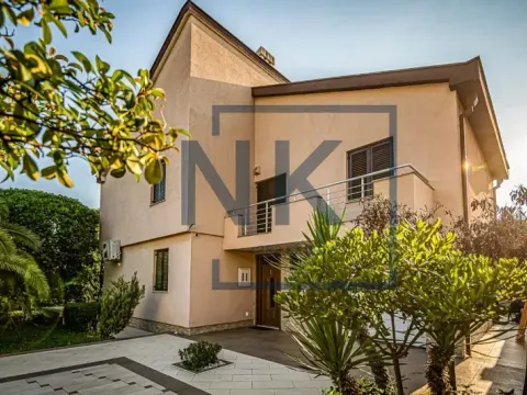 Sale, house, 280m², Ibričevina, Podgorica - image 4