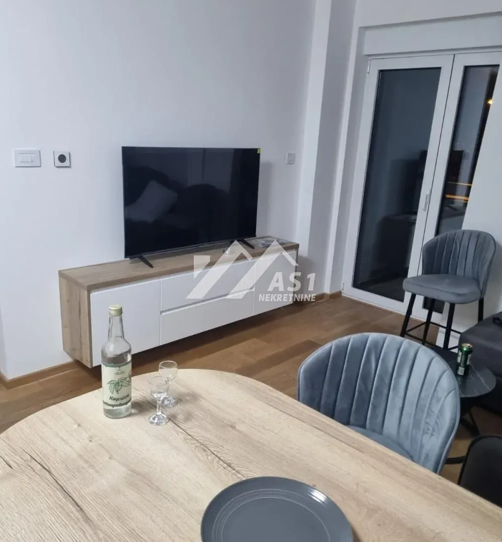 Rent, one bedroom apartment, 44m², Bulevar Oslobodjenja, Novi Sad Sve Podlokacije