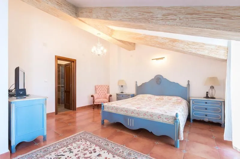 Sale, house, 365m², Dobrota, Kotor