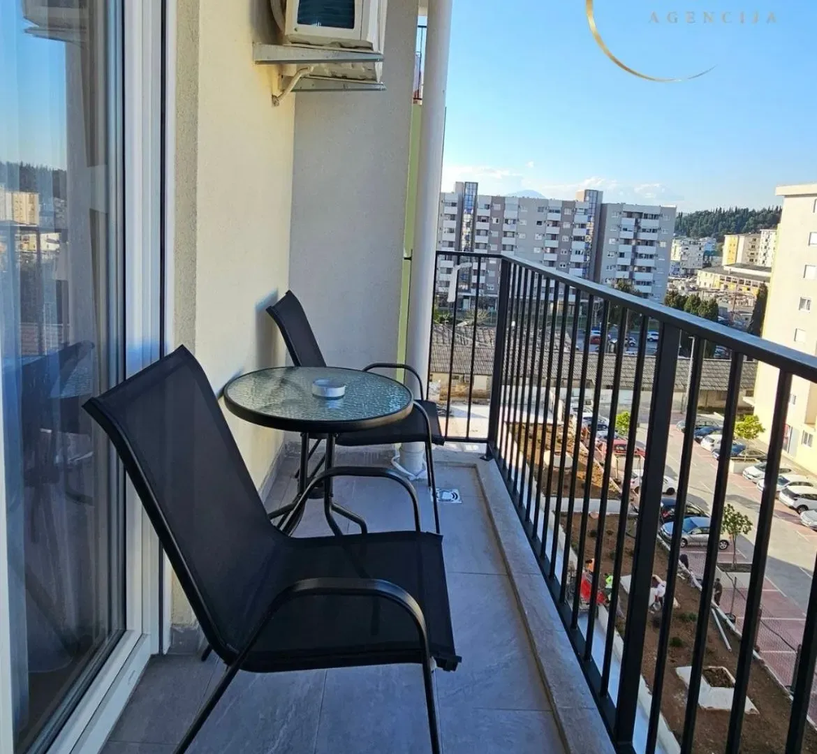 Rent, two bedroom apartment, 58m², Pobrežje, Podgorica