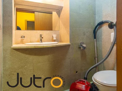 Izdavanje, dvosoban stan, 90m², Podgorica, Crna Gora - image 15