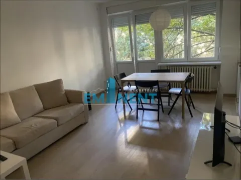 Izdavanje, trosoban stan, 65m², Stari Grad, Beograd - image 3