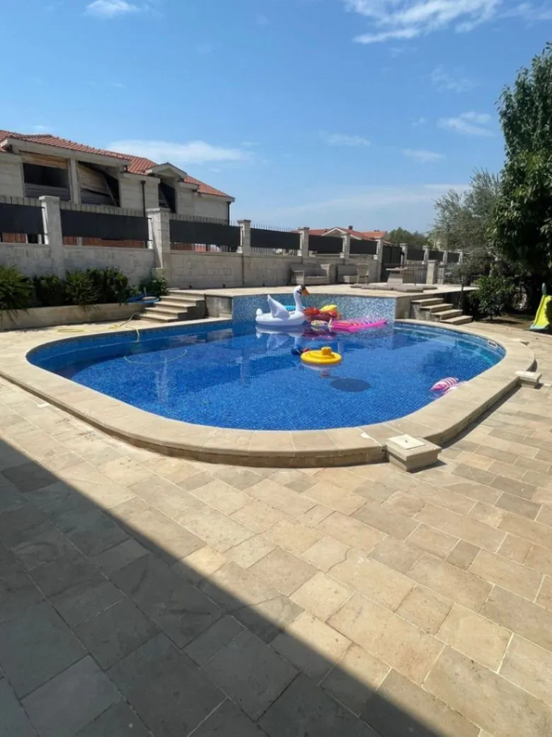 Prodaja, dvosoban stan, 82m², Kavač, Kotor
