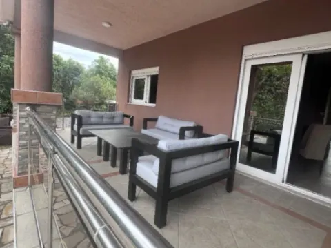 Izdavanje, kuća, 330m², Zeta, Podgorica - image 6