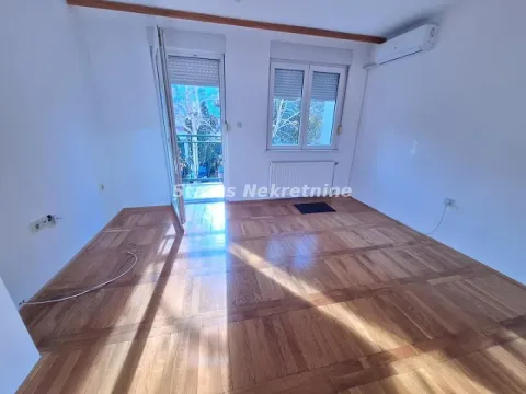 Izdavanje, jednosoban stan, 42m², Nova Detelinara, Novi Sad Sve Podlokacije