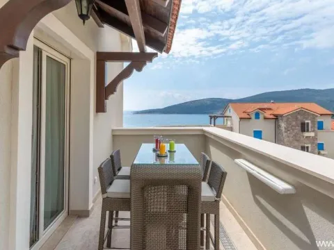 Prodaja, jednosoban stan, 55m², Tivat, Crna Gora - image 5