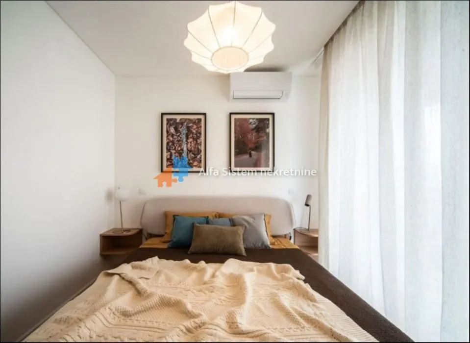 Rent, three bedroom apartment, 100m², Vračar Sve Podlokacije, Beograd