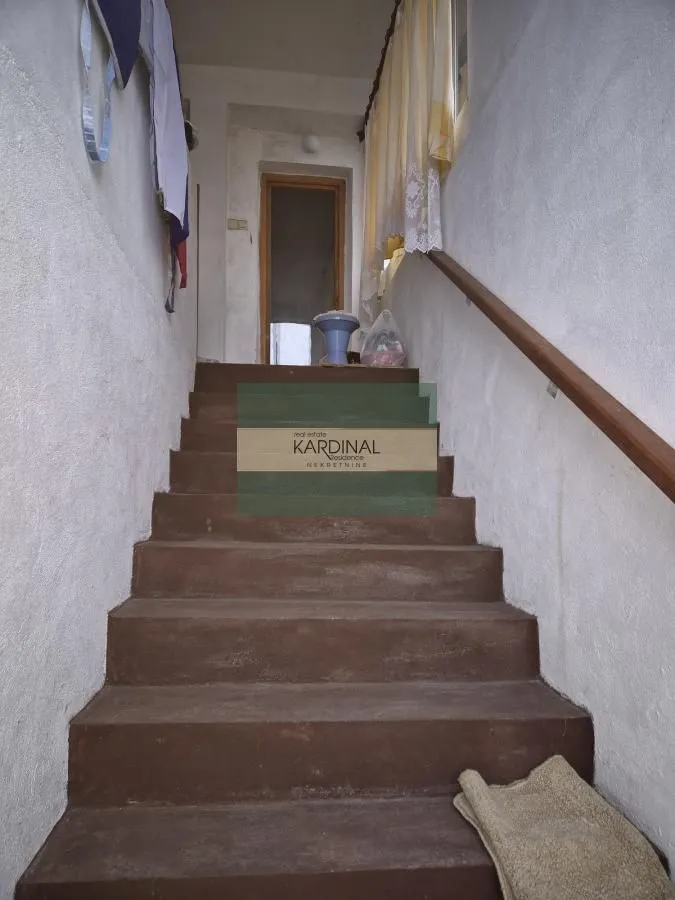 Prodaja, kuća, 280m², Majur, Jagodina