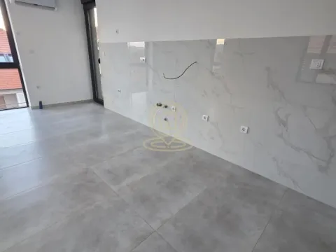 Sale, three bedroom apartment, 74m², Medijana, Niš - image 2