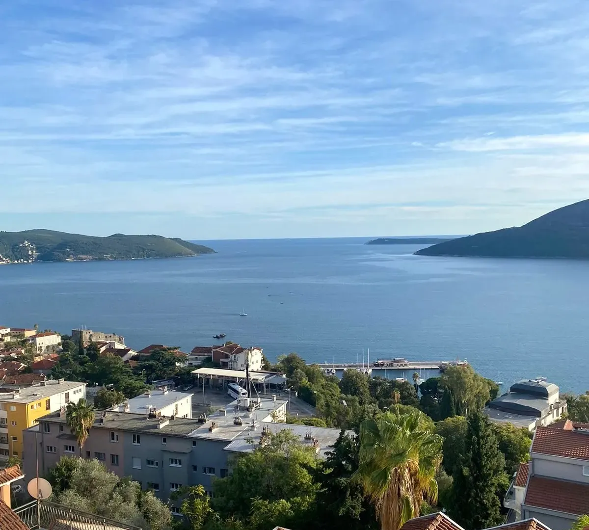 Rent, two bedroom apartment, 100m², Centar, Herceg Novi