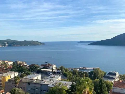 Izdavanje, dvosoban stan, 100m², Centar, Herceg Novi - image 2