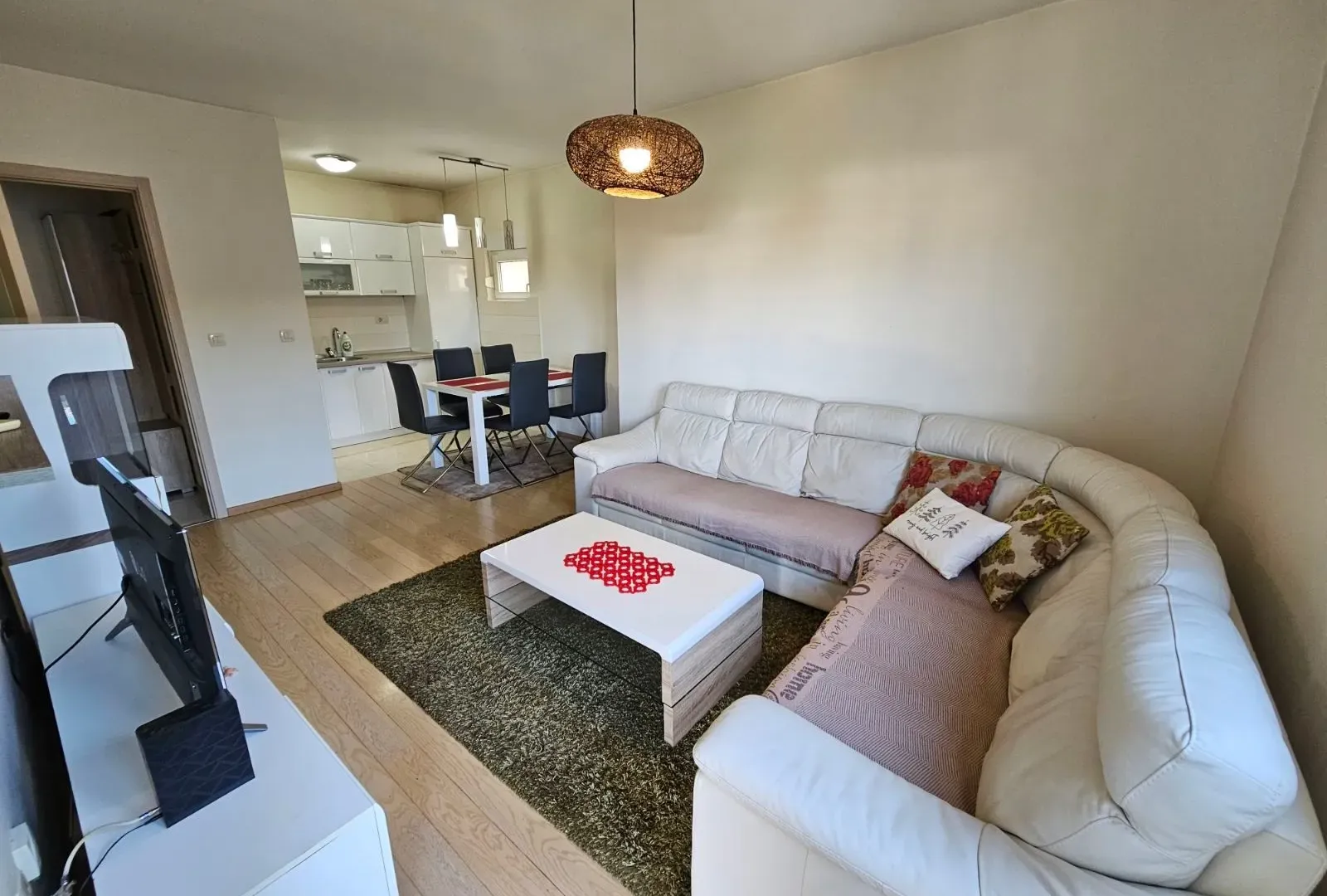 Rent, one bedroom apartment, 47m², Autobuska stanica, Podgorica