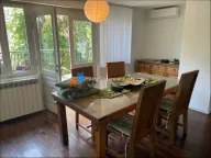 Izdavanje, četvorosoban stan, 120m², Savski Venac, Beograd - image 10