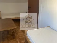 Izdavanje, kuća, 330m², Dobanovci, Surčin - image 8